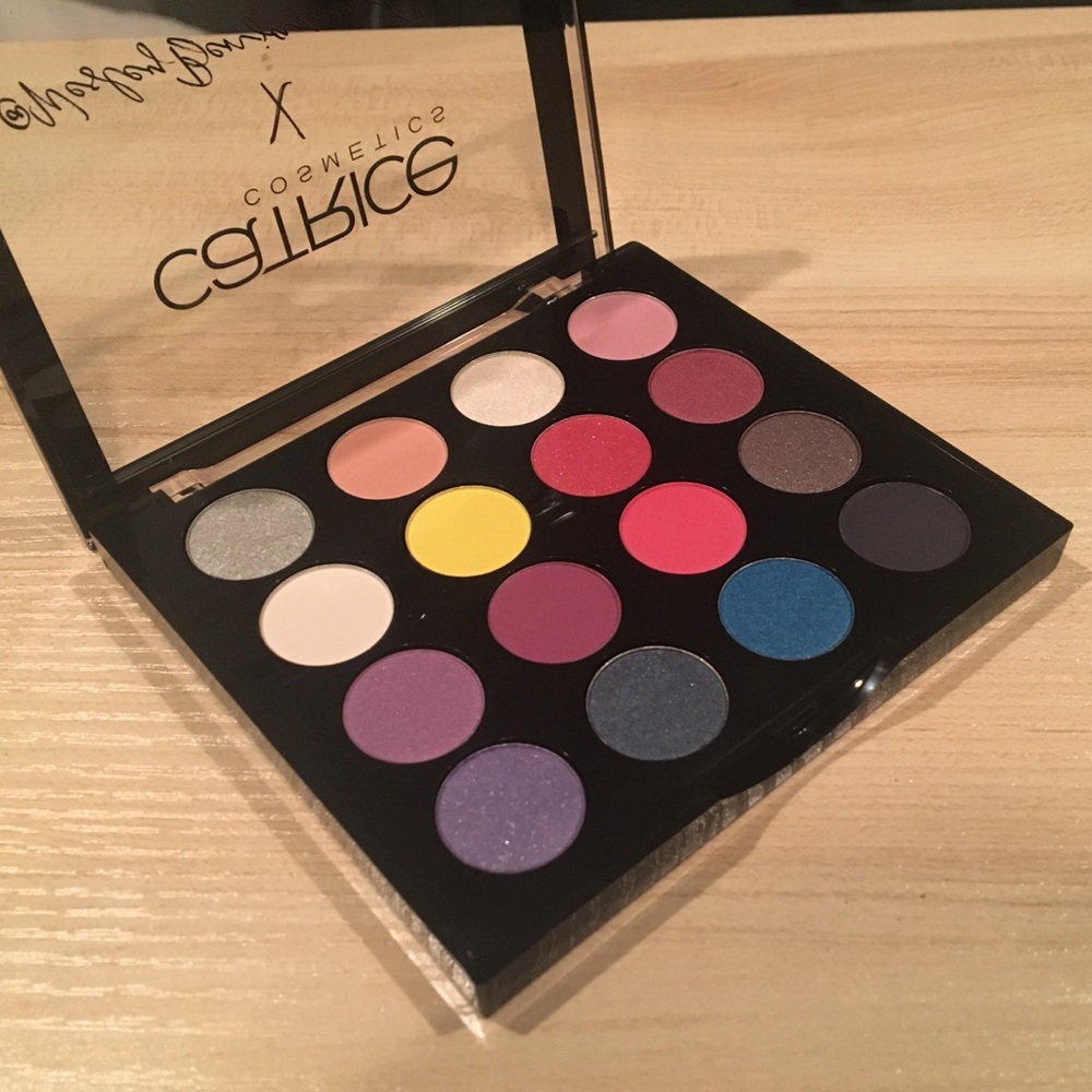 Catrice Warrior of the Night Eyeshadow Palette